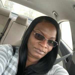 Meet your Posher, Yushica